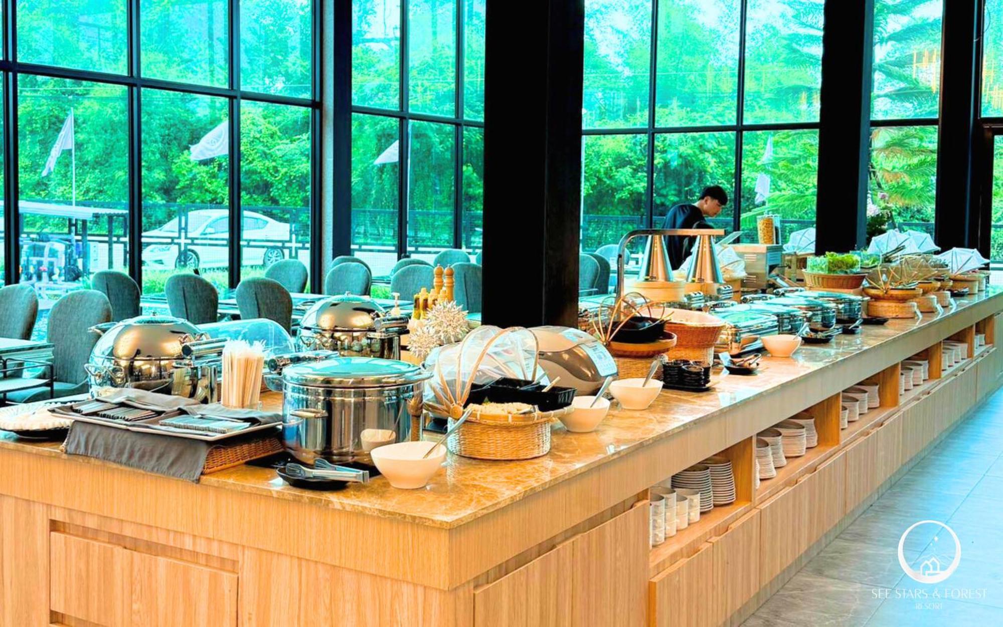 See Stars & Forest Resort Amphoe Sawang Daen Din Luaran gambar