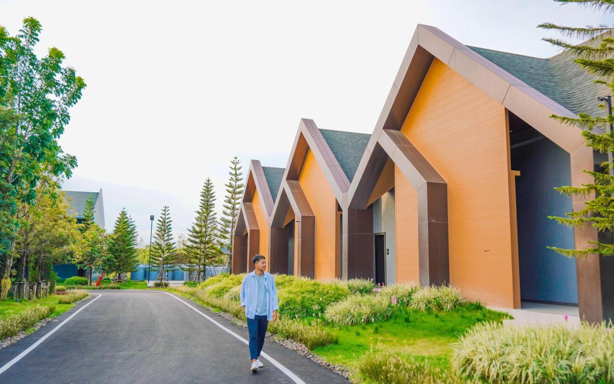 See Stars & Forest Resort Amphoe Sawang Daen Din Luaran gambar